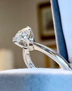 大粒1.064ct F SI2 Good Ptダイヤモンドリング12号 鑑定書付 大粒1.064ct F SI2 Good Ptダイヤモンドリング12号 鑑定書付