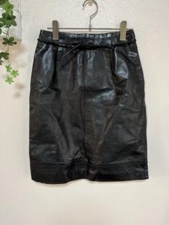 コムサ・デ・モード　黒 レザー ひざ丈スカート ウエストリボン付き　牛皮