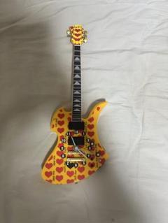 hide イエローハート時計　MG-CLOCK Amazon.co.jp: hide ギター型ウォールクロック The 13th