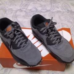 NIKE AIR MAX 90 ESSENTIAL