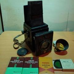 BIJOU REFLEX 木箱皮張　ジャバラ式カメラ 100年前に製造された！ 今日のじゅんこ☆ピジョン35☆ぽっぽっぽっ｜カメラのキタムラ
