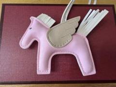ピンクの馬型パーツ（翼付き）