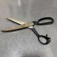 黒い裁ちばさみ 約20cm ステンレス製