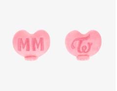 TWICE モモ ヘアピン　モブリー TWICE ready to be ヘアピン モモ モブリー MOVELY - メルカリ