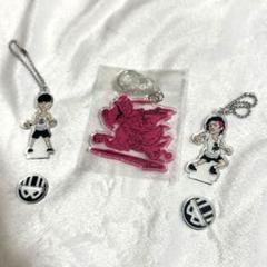 UVERworld アクキー2個セット (* ˊ꒳ˋ*) UVERworld アクキー2個セット (* ˊ꒳ˋ*)