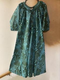美品　ノアノアハワイ　noanoa hawaii　クタドレス クリスマスにもぴったり、ノア・ノアのリゾートウェア