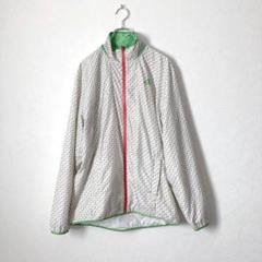 スポーツウェア　adidas ナイロンジャケット　ランニングウェア　シャカシャカ