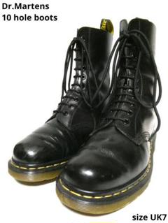 激安！美品！【定価￥31900】ドクターマーチン10ホールUK7黒ブラック現行品 楽天市場】Dr.Martens ドクターマーチン 10ホール ブーツン