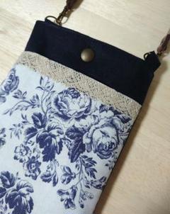 【希少・美品】CABBAGES & ROSES☆パスポートケース 希少・美品】CABBAGES & ROSES☆パスポートケース
