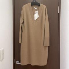 Vince ニットワンピース ベージュ 801-65320-343カシミア30％ Vince ニットワンピース ベージュ 801-65320-343カシミア30％