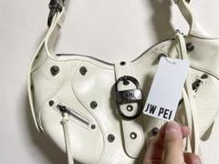 JW PEI Tessa エンボスショルダーバッグ-ホワイト