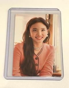 ❶ TWICE The year of yes モノグラフ トレカ付き TWICE MONOGRAPH-The year of YES(輸入） - Amazon.com Music