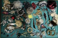 アクセサリーまとめ売り ヴィンテージ レトロ ジャンク パーツ 大量セット レトロアクセサリーセット ヴィンテージアクセサリー