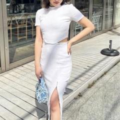【新品未使用】SPIRALGIRLサイドカットZIPスリットタイトリブワンピース
