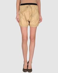 【新品】MARNI マルニ 山羊革 ゴートレザー ショートパンツのサムネイル