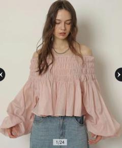 【新品タグ付き】♡カデュネふわふわトップス 白Mサイズ CADUNE カデュネふわふわトップス白M