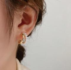 ♥️人気商品♥️おしゃれ　レディース　パール　ピアス　人気ゴールド　高級感海外