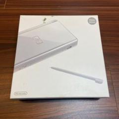 ニンテンドーDS LITE 本体 グロスシルバー ほぼ新品 3269のサムネイル