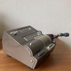 m49300543992_1.jpg?1717302072