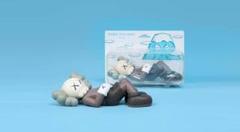 2025年最新】KAWS HOLIDAY Figureの人気アイテム - メルカリ