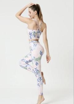 PRANA YOGA フローラルスポーツブラ＆レギンスセット ヨガウェア