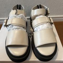 連休中セール❣️新品　RODEO CROWNS アイボリー サンダル　Lサイズ