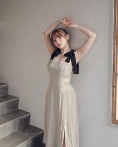 新品 andmary Ann ribbon pleats dress beige andmary アンドマリー Ann ribbon pleats dress - メルカリ