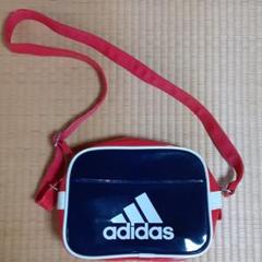 アディダス adidas エナメルバッグ 小さめ