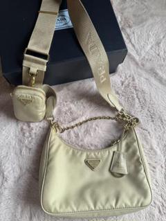 PRADA Re-Edition 2005 ショルダーバッグ