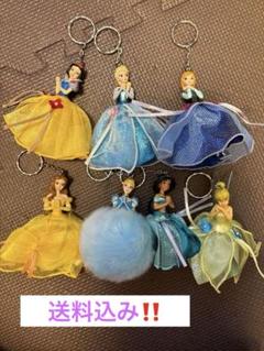 7個‼️ディズニープリンセス　キーホルダー　アナ　エルサ　白雪姫　ベル　シンデレラのサムネイル
