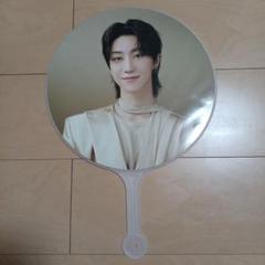 ミンハオ うちわ ideal cut SEVENTEEN グッズ THE8 うちわ IDEAL CUT ミンハオ グッズ SEVENTEEN - メルカリ