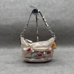 00S coach signature Soho Hobo hand bag