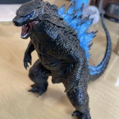 ゴジラ フィギュア 黒・青 Amazon.co.jp: NECA King of the Monsters ｺﾞｼﾞﾗ [ver2 青