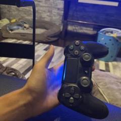 PlayStation 4 ワイヤレスコントローラー ブラック