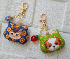 ハンドメイド❣️コヤンイサムチョン❣️マスコットチャーム付きサコッシュ❣️ ポーチ チャーム コヤンイサムチョン - メルカリ