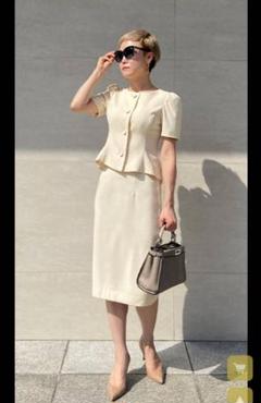 【未使用品】JENNE ジェンヌ　ノーカラー　カシュクール　ペプラムジャケット JENNE ジェンヌ ノーカラー カシュクール ペプラムジャケット
