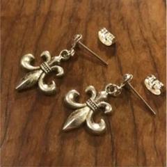 E7 紋章 ピアス ユニセックス メンズ シンプル