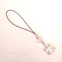 ハンドメイド】携帯ストラップ♪F20(ガラケー用猫のチャームキーホルダー白い猫)