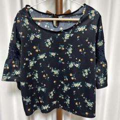 花柄五分袖トップスシャツ　新品