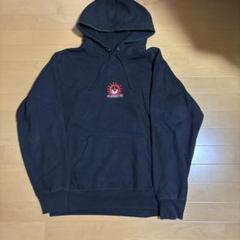 Supreme ブラック フード付きパーカー - メルカリ
