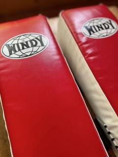 WINDY キックミット レッド/ホワイト　KP-11 楽天市場】◇格闘技キャンペーン◇ キックパッド小サイズ 1個