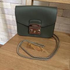 値下中！美品FURLA オリーブグリーン ショルダーバッグ