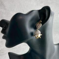 ♥️GUCCI ♥️ストロベリークリスタルピアス(片耳用)✨箱付き✨ ♥️GUCCI ♥️ストロベリークリスタルピアス(片耳用)✨箱付き✨