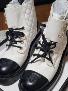 CHANEL シャネル 美品デカココマークブーツ 38ハーフ CHANEL シャネル 美品デカココマークブーツ 38ハーフ - メルカリ