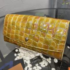 【新品未使用】COCCO FIORE　牛革　スモールクロコ　イエロー COCCO FIORE イエロー クロコダイル風 長財布 - メルカリ