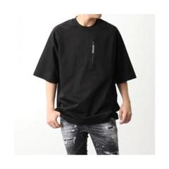 TATRAS ジッパーポケット付き黒Tシャツ