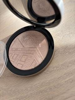 HERMES POUDRE 24 FAUBOURG ハイライトパウダー HERMES POUDRE 24 FAUBOURG ハイライトパウダー（HERMES