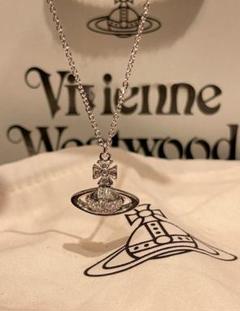 Vivienne Westwood ソラダ バスレリーフ ネックレス