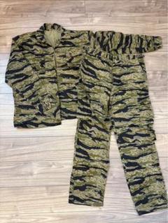 専門ショップ タイガーストライプ迷彩服上下セット ミリタリー
