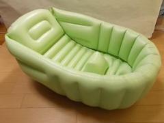 美品 ベビーバス リッチェル ふかふかベビーバスW ビニール製